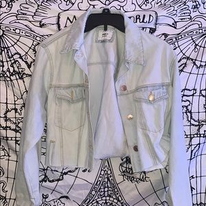 cropped lightwashed jean jacket